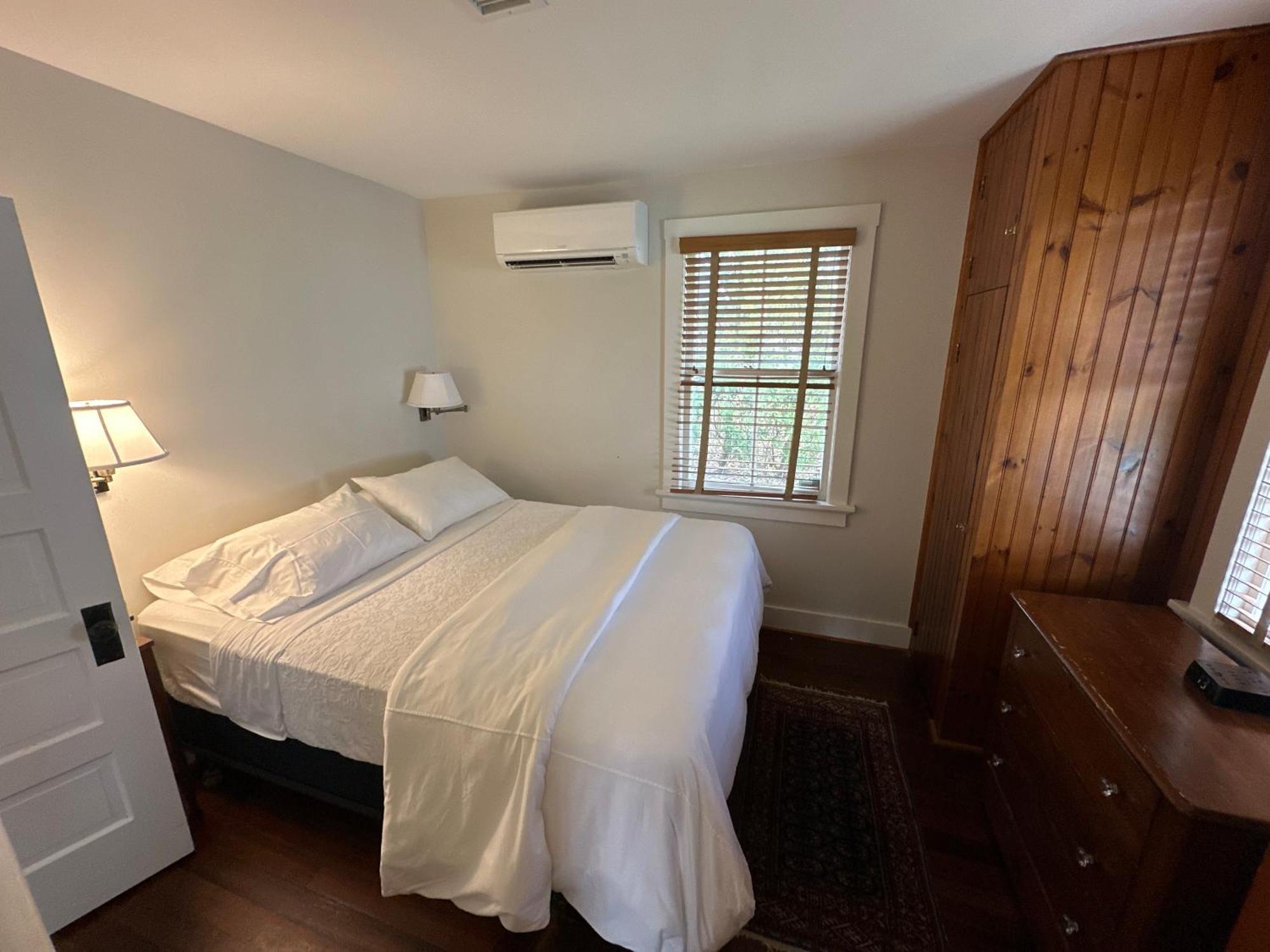 The 1708 House Bed and Breakfast Southampton Εξωτερικό φωτογραφία