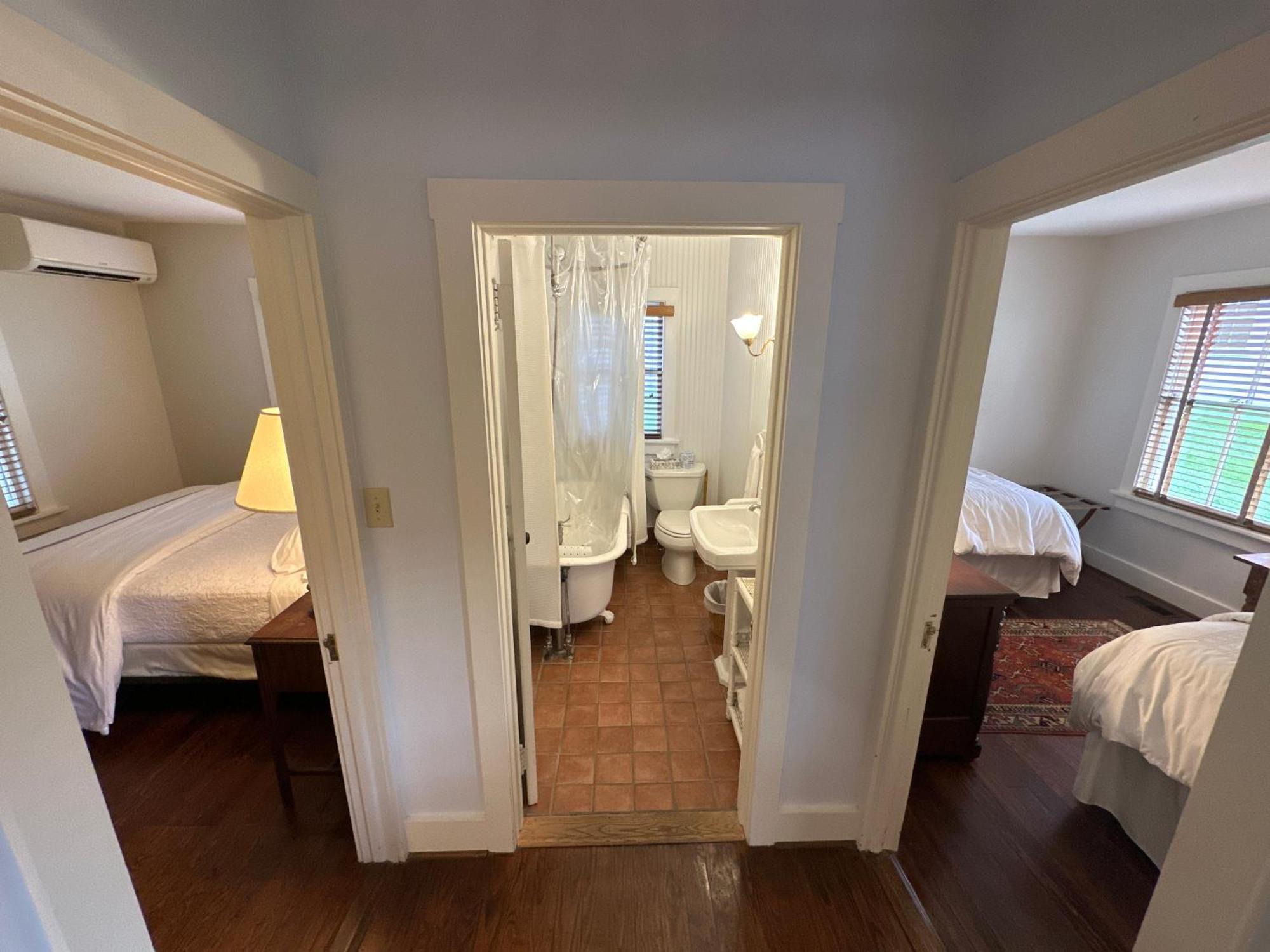 The 1708 House Bed and Breakfast Southampton Εξωτερικό φωτογραφία